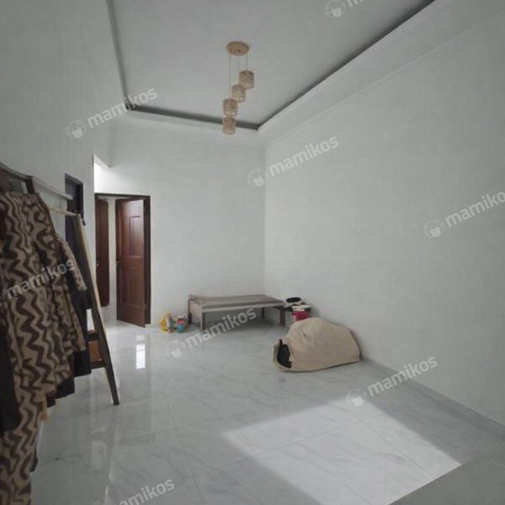 Rumah Sertifikat SHM 3 Kamar Tidur 2 Kamar Mandi Pulo Gadung Jakarta Timur - Photo 5