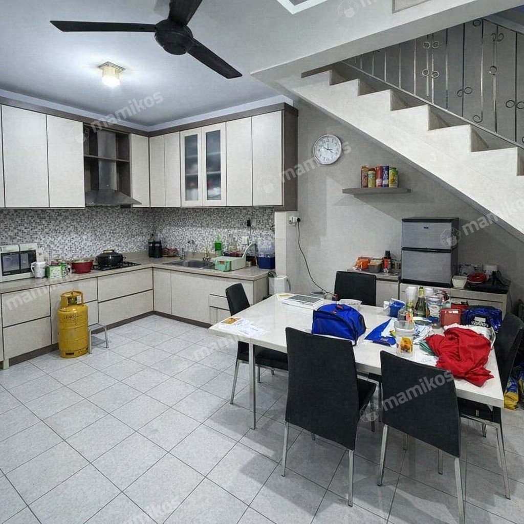 Rumah Sertifikat SHM 4 Kamar Tidur 3 Kamar Mandi Jelambar Jakarta Barat - Photo 4