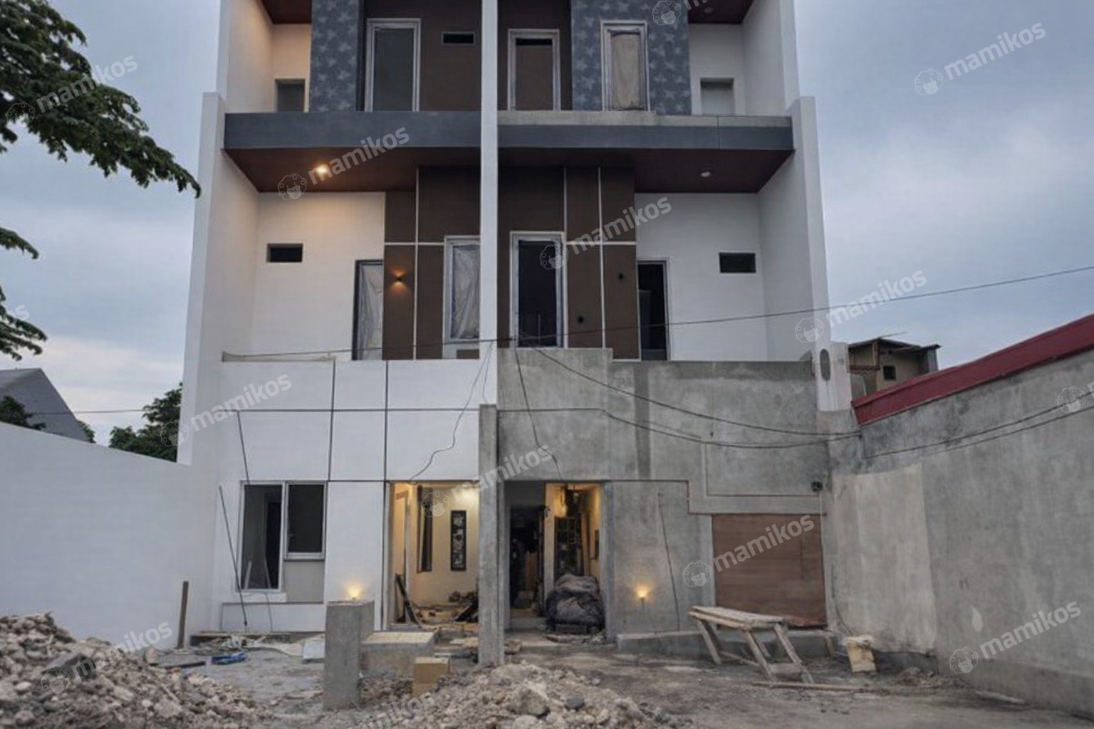 Rumah Sertifikat SHM 3 Kamar Tidur 3 Kamar Mandi Meruya Jakarta Barat
