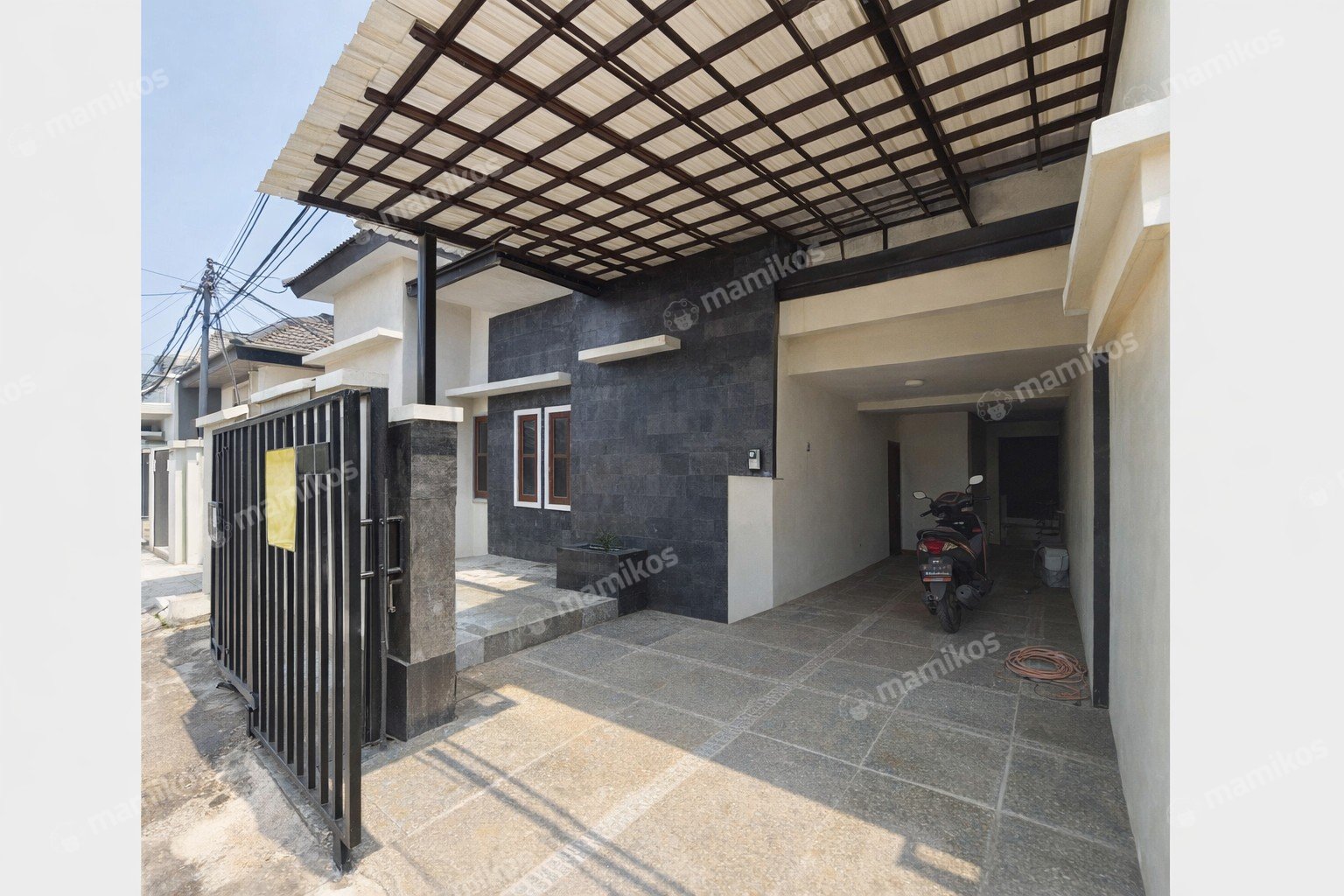 Rumah Sertifikat SHM 4 Kamar Tidur 4 Kamar Mandi Cilandak Jakarta Selatan - Photo 2