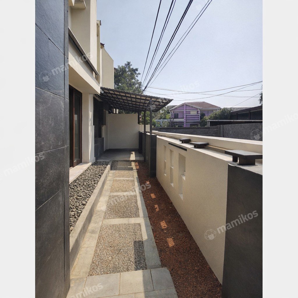 Rumah Sertifikat SHM 4 Kamar Tidur 4 Kamar Mandi Cilandak Jakarta Selatan - Photo 3