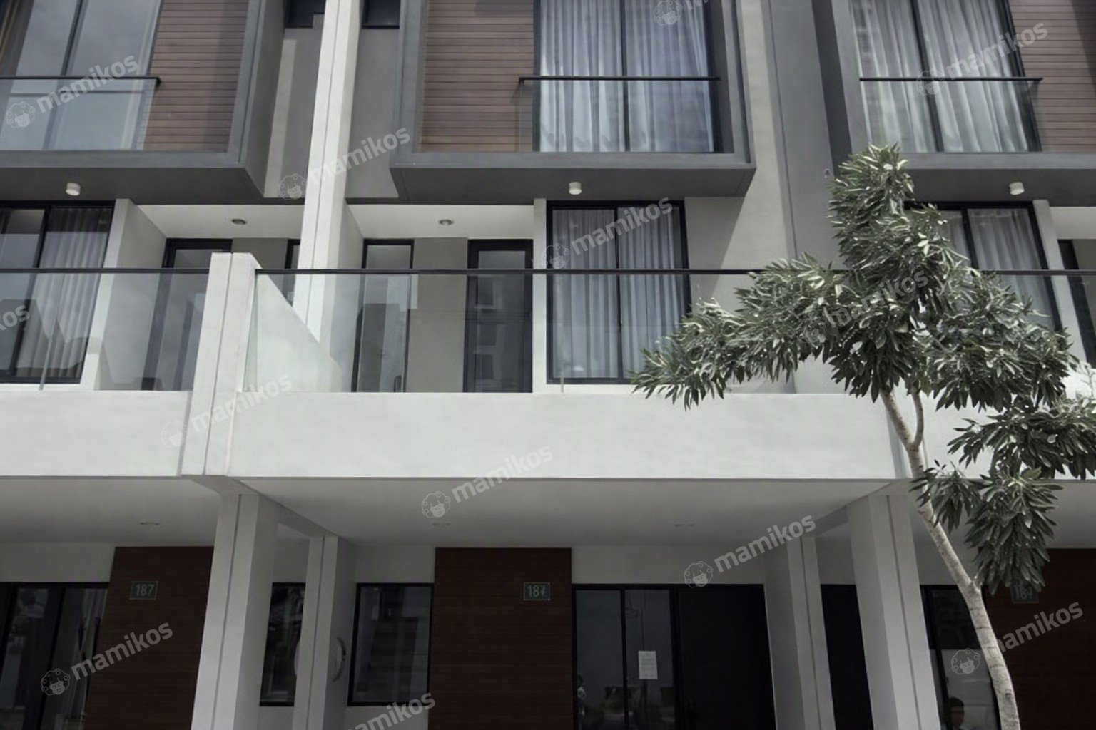 Rumah Sertifikat SHM 3 Kamar Tidur 3 Kamar Mandi Pantai Indah Kapuk 2 Jakarta Utara