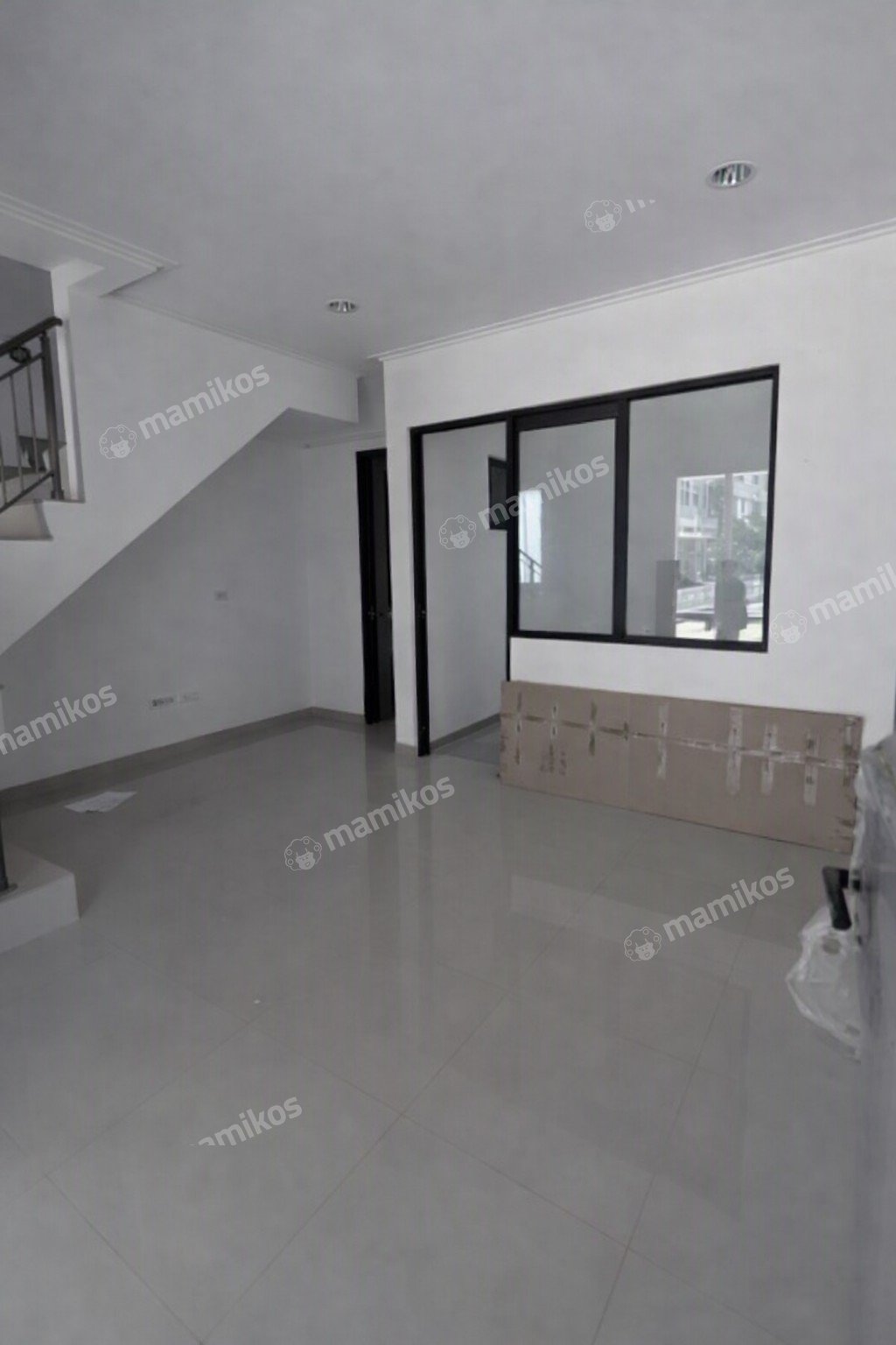 Rumah Sertifikat SHM 3 Kamar Tidur 3 Kamar Mandi Pantai Indah Kapuk 2 Jakarta Utara - Photo 2
