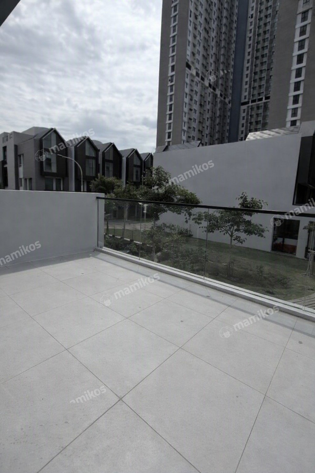 Rumah Sertifikat SHM 3 Kamar Tidur 3 Kamar Mandi Pantai Indah Kapuk 2 Jakarta Utara - Photo 4