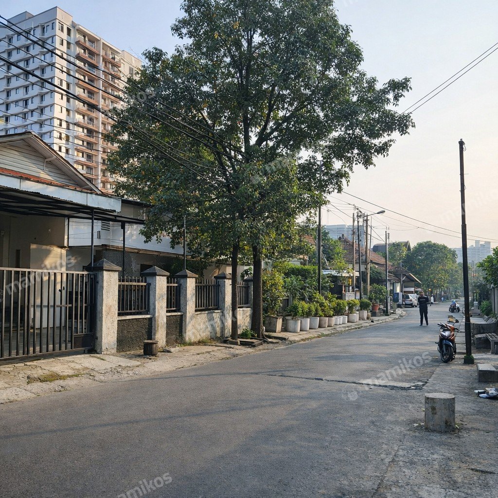 Rumah Sertifikat SHM 12 Kamar Tidur 6 Kamar Mandi Kebayoran Baru Jakarta Selatan - Photo 2