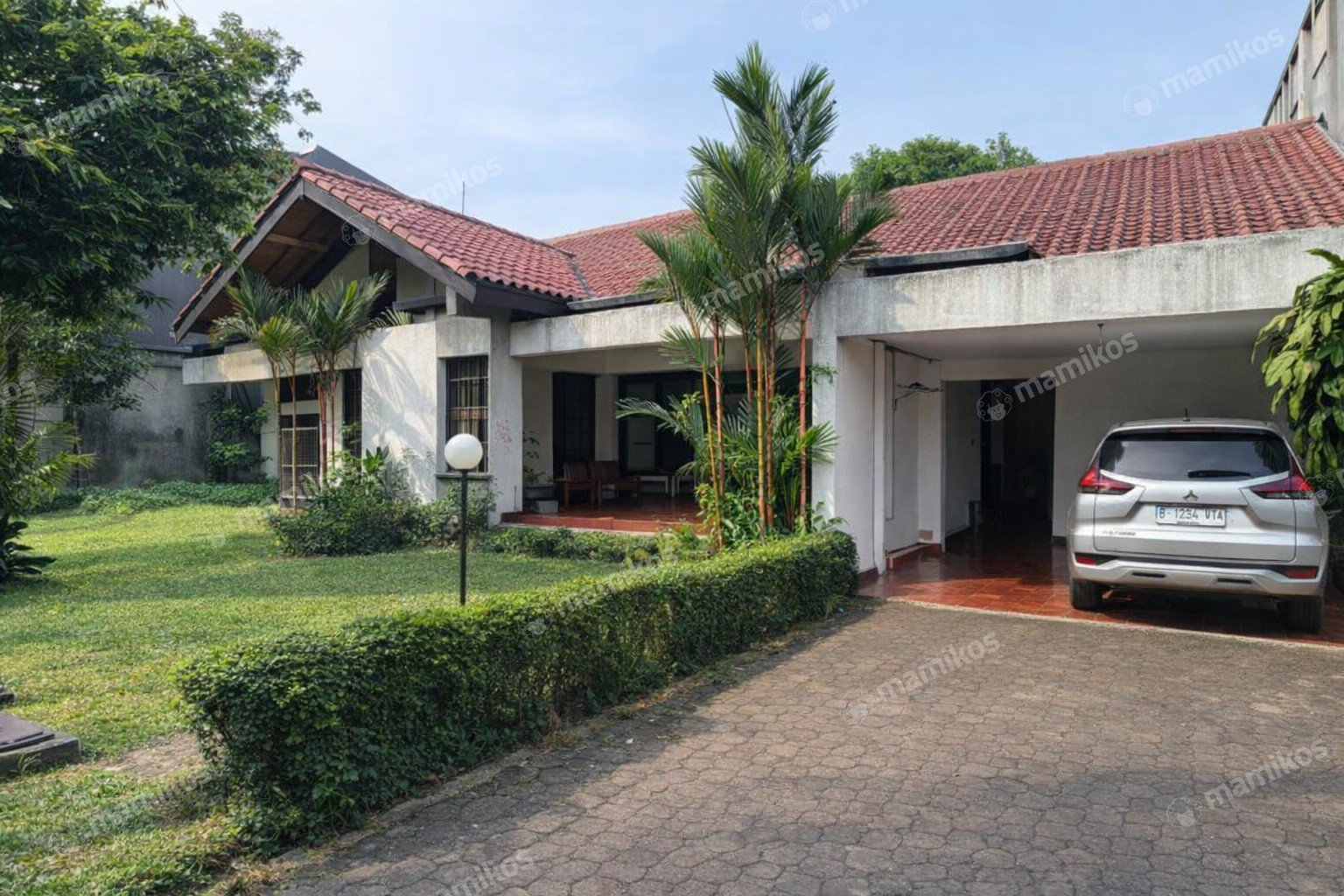 Rumah Sertifikat SHM 4 Kamar Tidur 3 Kamar Mandi Kemang Jakarta Selatan