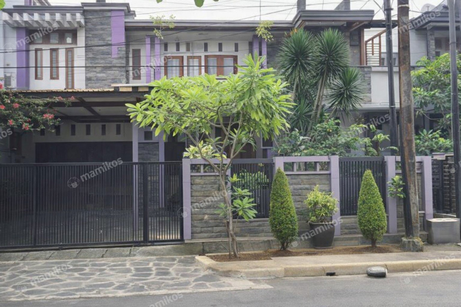Rumah Sertifikat SHM 5 Kamar Tidur 5 Kamar Mandi Duren Sawit Jakarta Timur