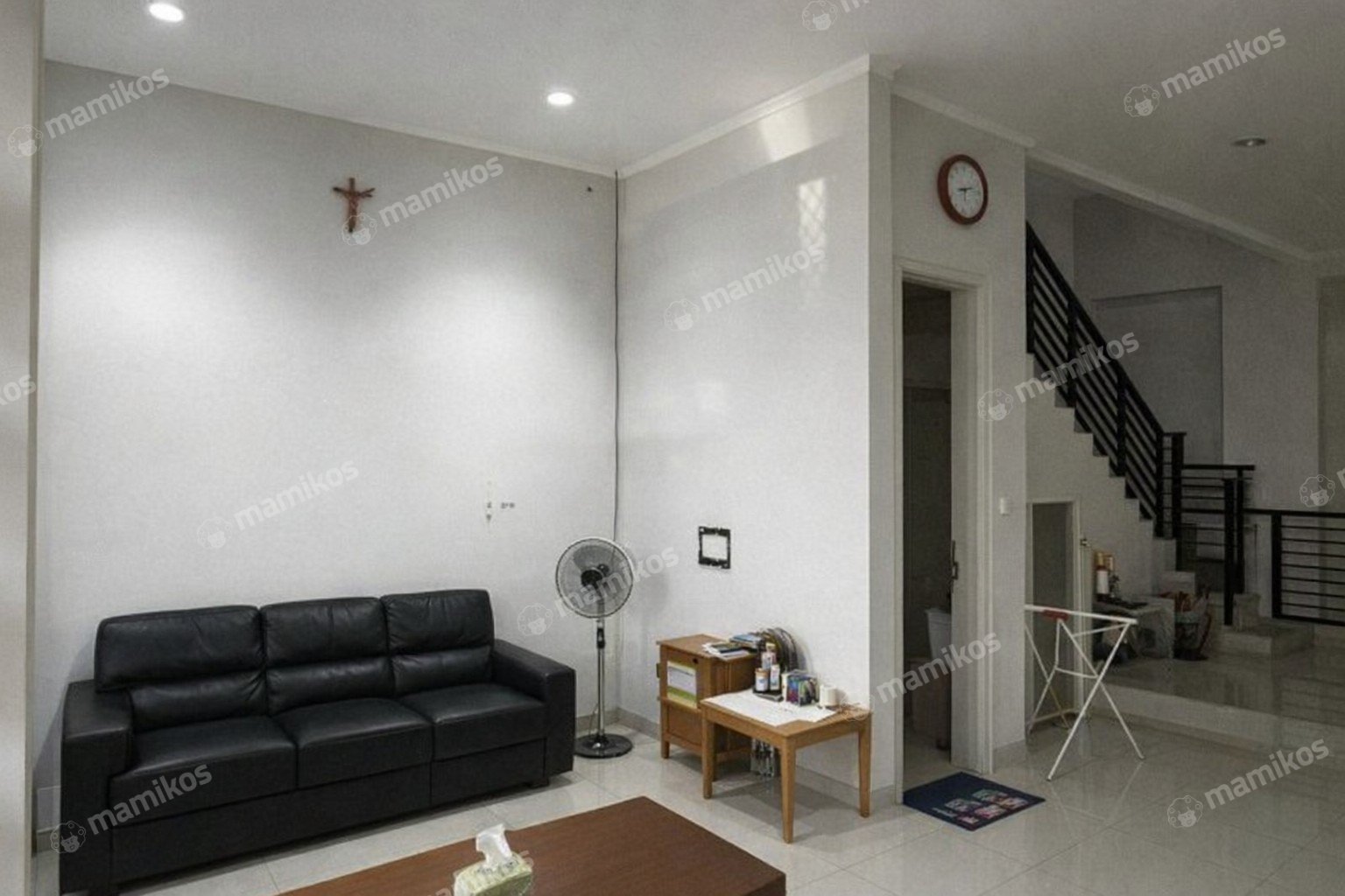 Rumah 6 Kamar Tidur 3 Kamar Mandi 2 Lantai Kelapa Gading Jakarta Utara