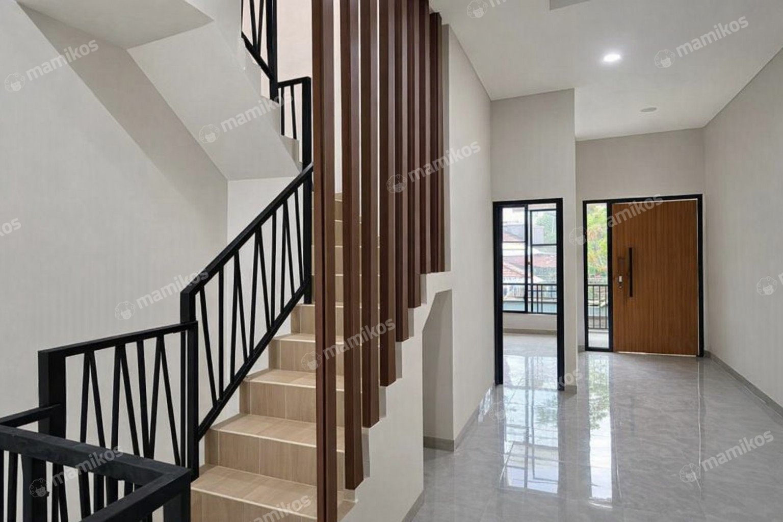 Rumah Sertifikat SHM 3 Kamar Tidur 3 Kamar Mandi Tomang Jakarta Barat