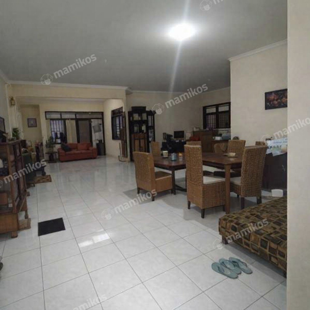 Rumah 4 Kamar Tidur 3 Kamar Mandi Pasar Rebo Jakarta Timur - Photo 4