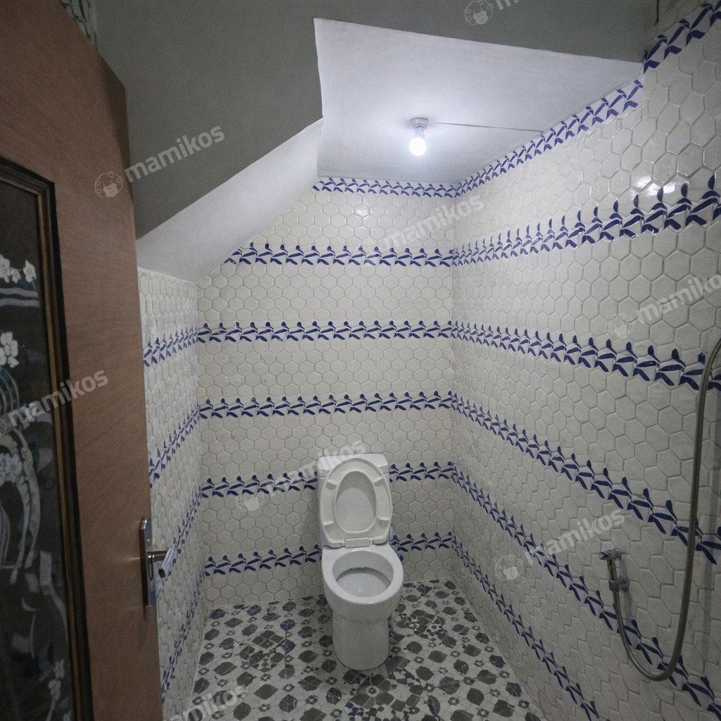 Rumah Sertifikat SHM 3 Kamar Tidur 3 Kamar Mandi Tanjung Duren Jakarta Barat - Photo 4