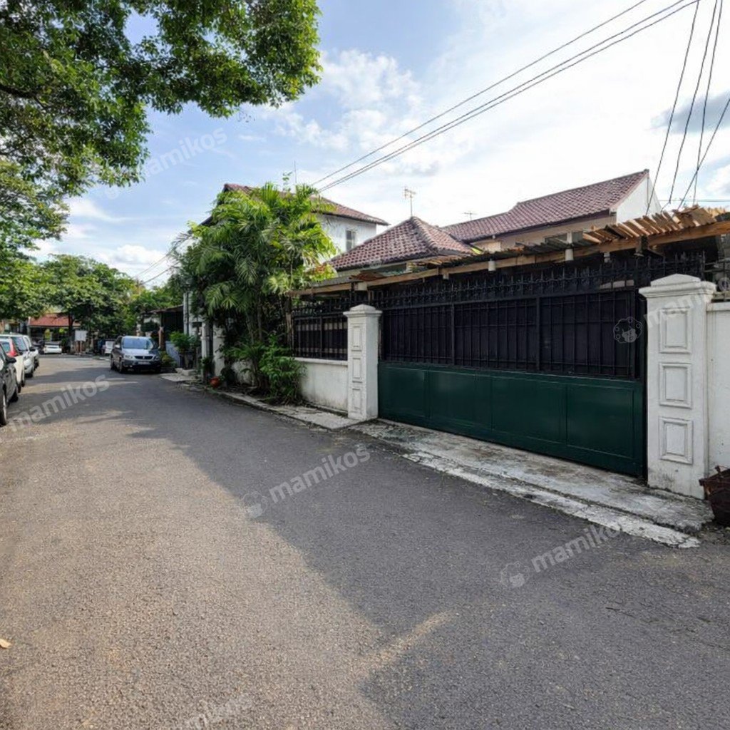 Rumah Sertifikat SHM 6 Kamar Tidur 4 Kamar Mandi Tebet Jakarta Selatan - Photo 3