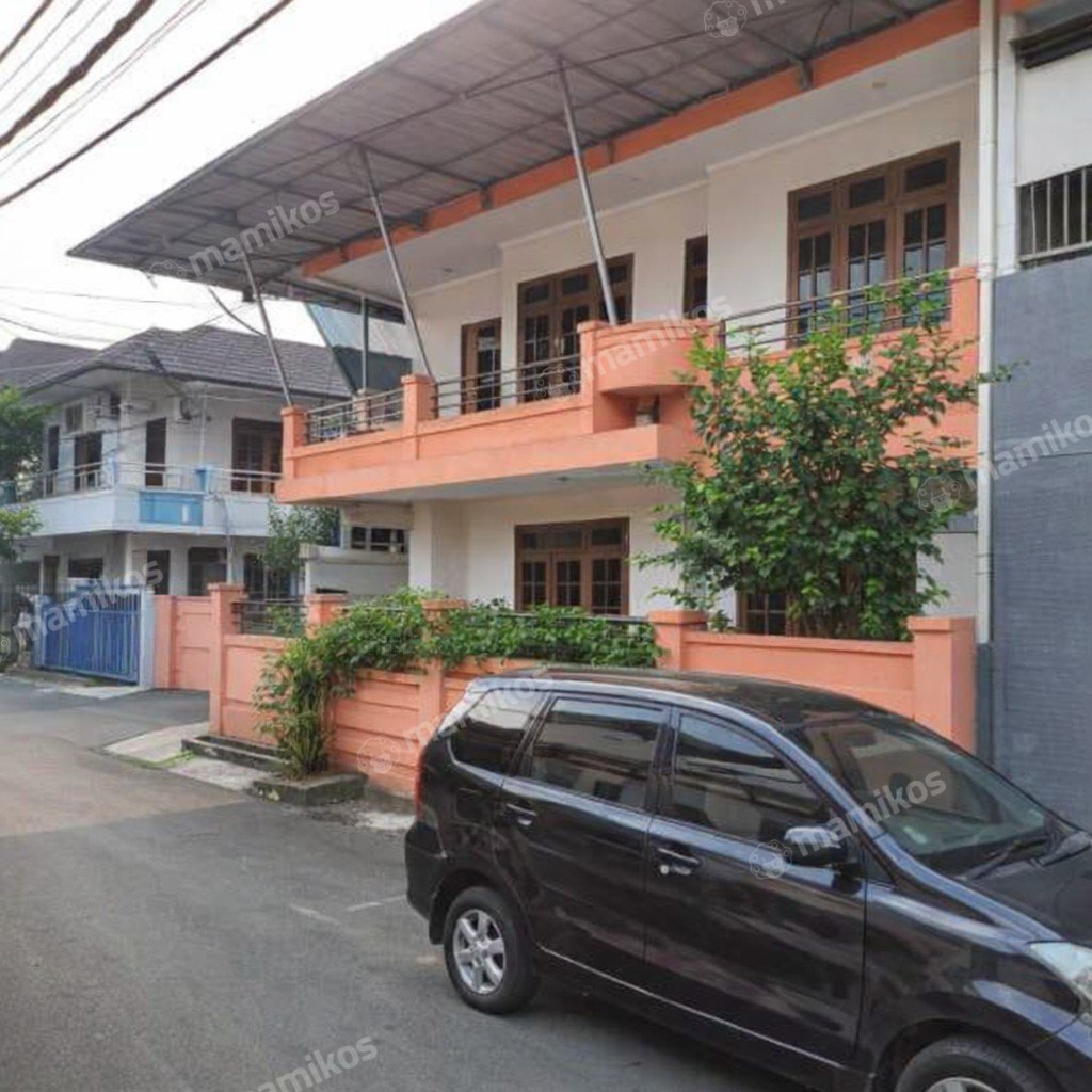 Rumah Sertifikat SHM 3 Kamar Tidur 4 Kamar Mandi Tanjung Duren Jakarta Barat - Photo 2
