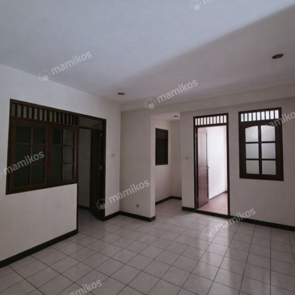 Rumah Sertifikat SHM 5 Kamar Tidur 3 Kamar Mandi Kebon Jeruk Jakarta Barat - Photo 3
