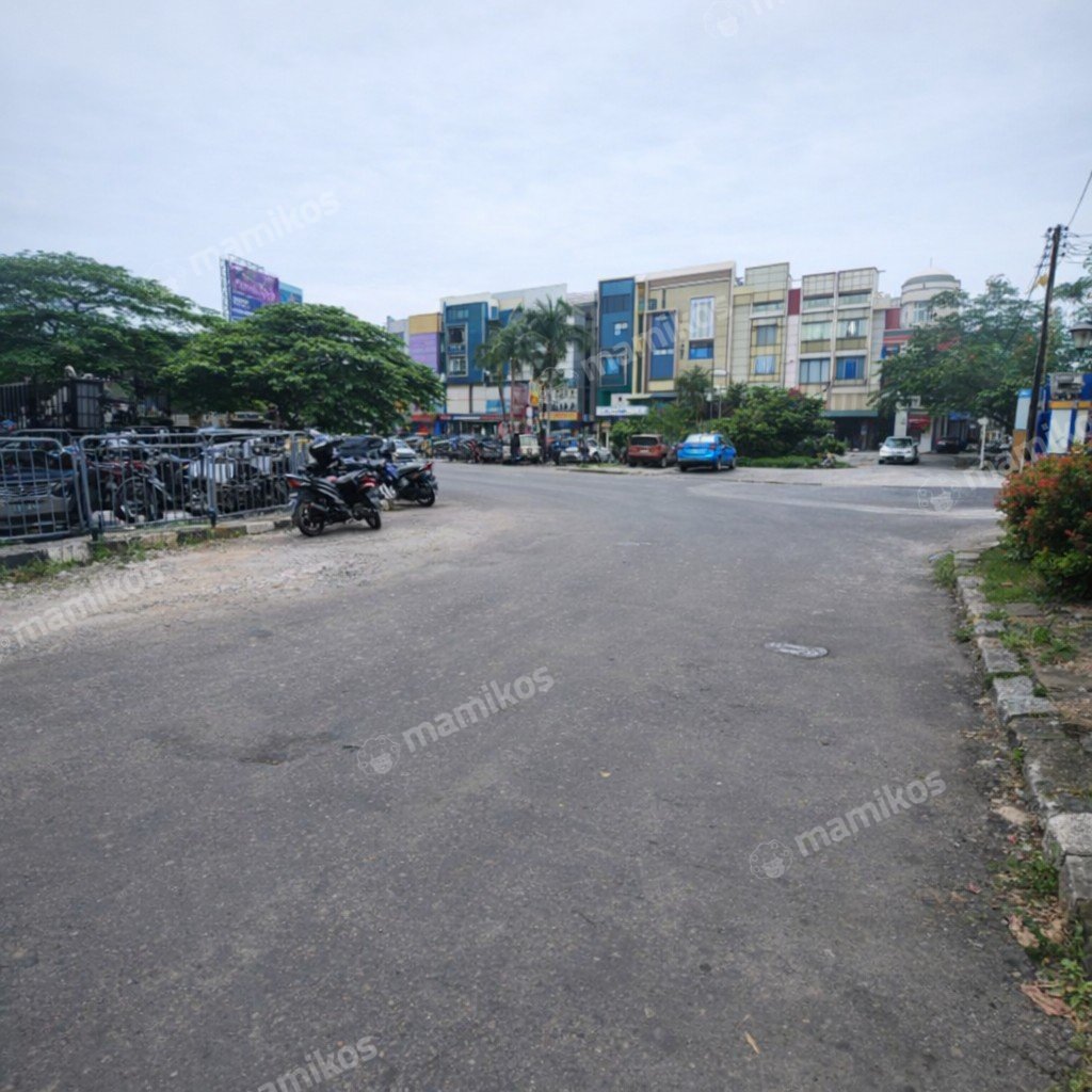 Rumah Sertifikat SHM 3 Kamar Tidur 3 Kamar Mandi Taman Palem Jakarta Barat - Photo 5