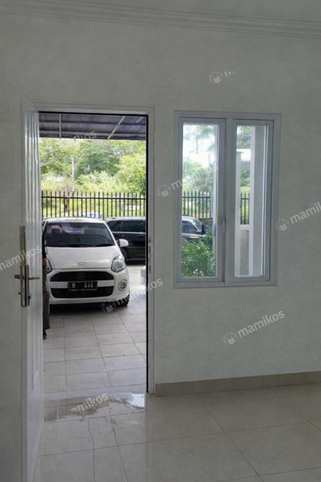Rumah Sertifikat SHM 3 Kamar Tidur 2 Kamar Mandi Jakarta Garden City Jakarta Timur - Photo 2