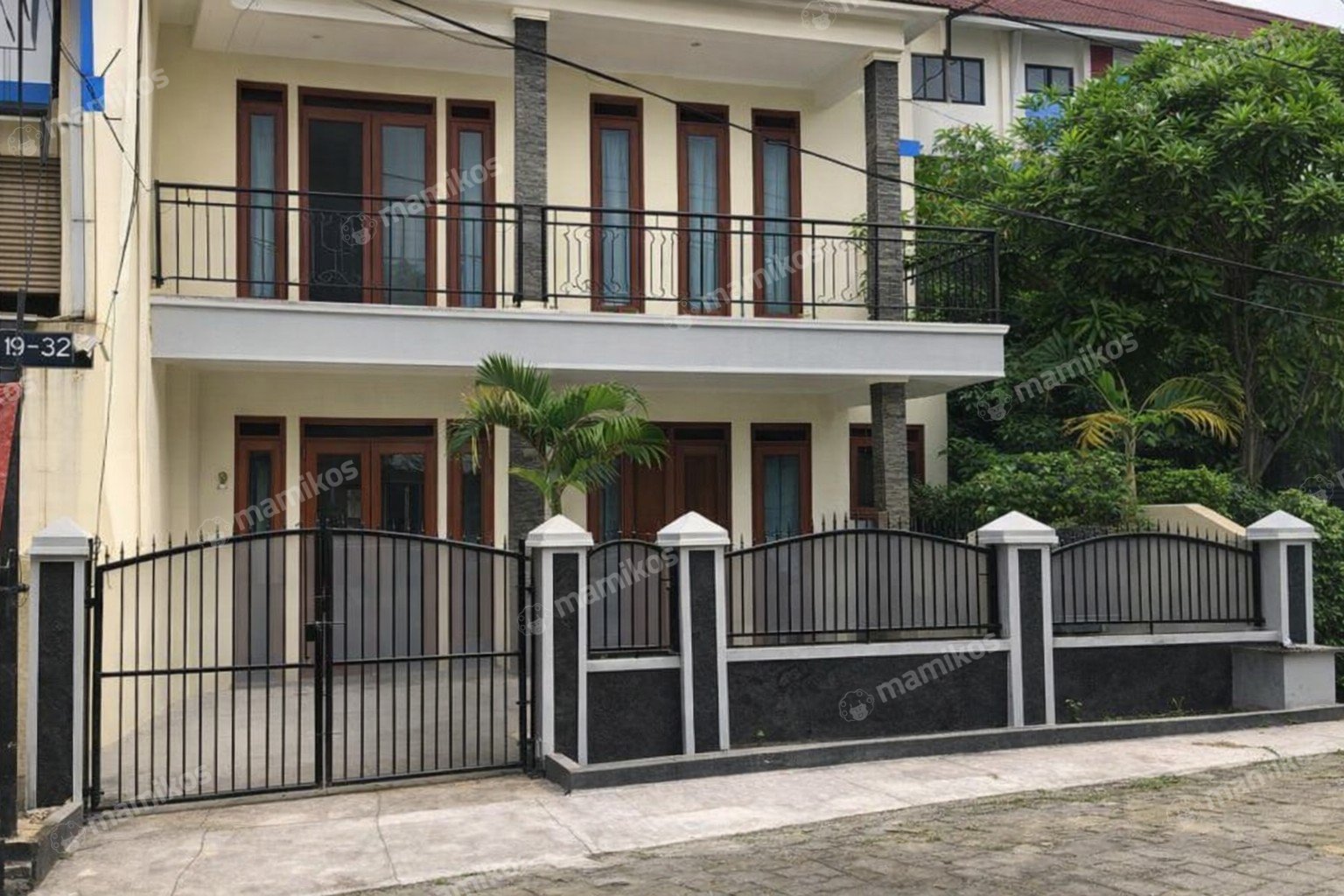 Rumah Sertifikat SHM 4 Kamar Tidur 4 Kamar Mandi Condet Jakarta Timur