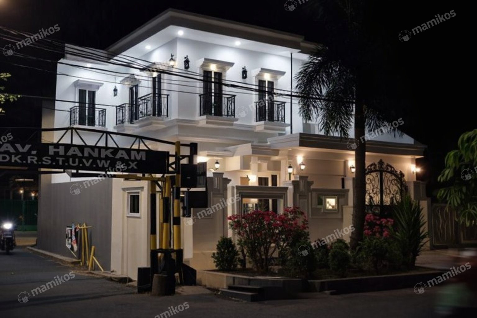 Rumah Baru Sertifikat SHM 4 Kamar Tidur Joglo Jakarta Barat