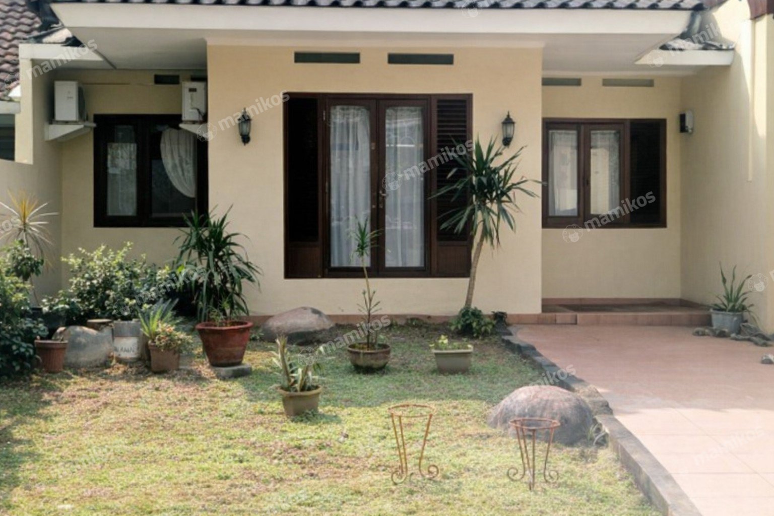 Rumah Sertifikat SHM 3 Kamar Tidur 2 Kamar Mandi Citra Grand Jakarta Timur