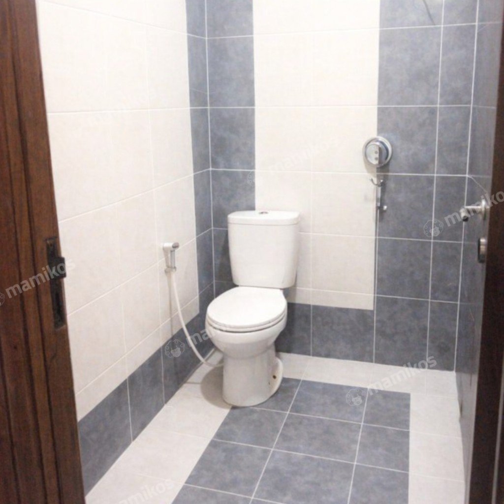 Rumah Sertifikat SHM 3 Kamar Tidur 2 Kamar Mandi Citra Grand Jakarta Timur - Photo 5
