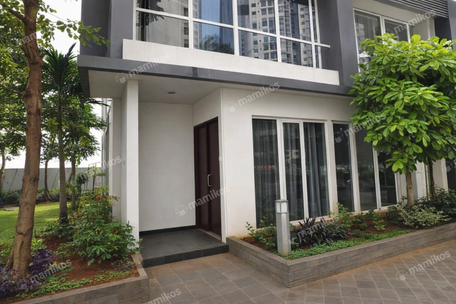 Rumah 4 Kamar Tidur 2 Kamar Mandi 2 Lantai Cengkareng Jakarta Barat