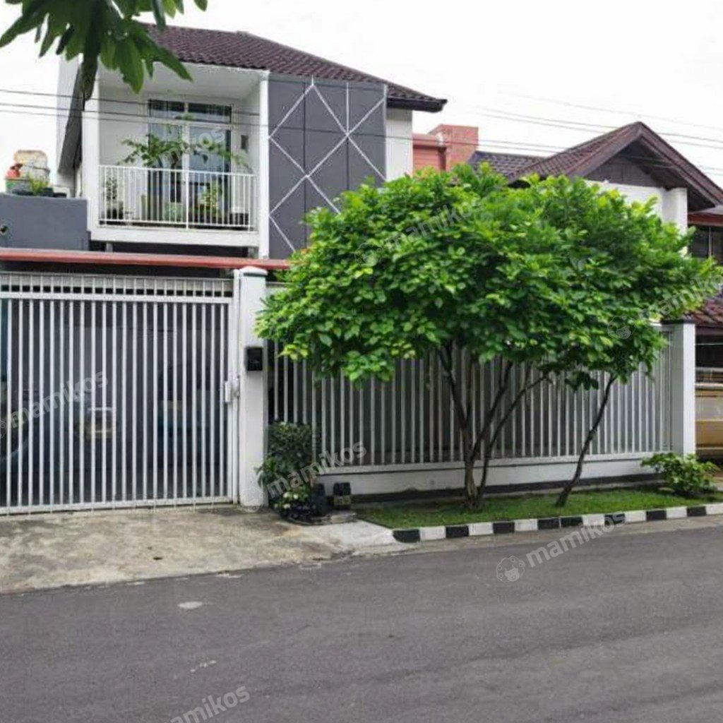 Rumah Sertifikat SHM 3 Kamar Tidur 3 Kamar Mandi Duren Sawit Jakarta Timur - Photo 2