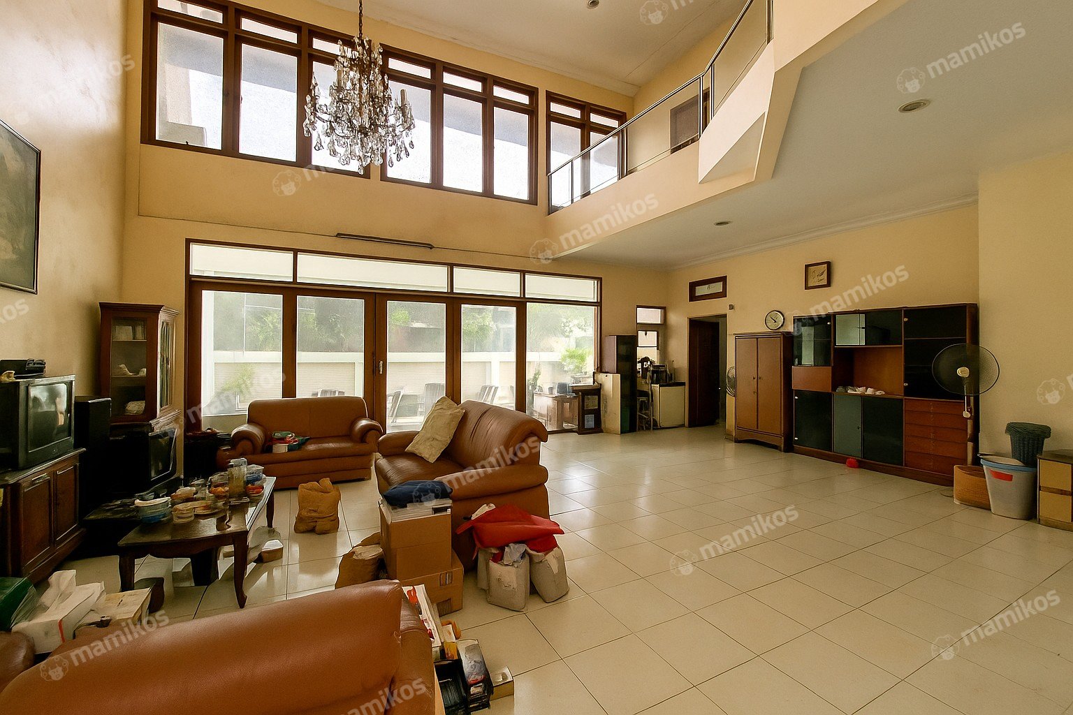 Rumah 4 Kamar Tidur 3 Kamar Mandi 2 Lantai Joglo Jakarta Barat - Photo 2