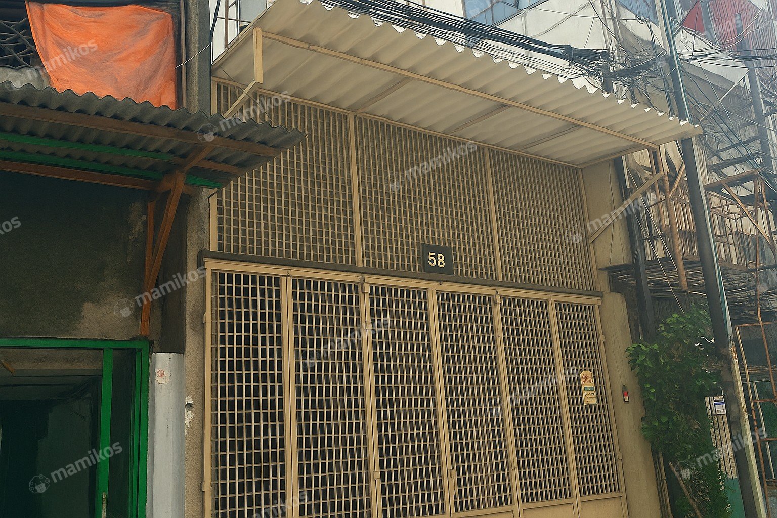 Rumah Sertifikat SHM 4 Kamar Tidur 4 Kamar Mandi Tambora Jakarta Barat