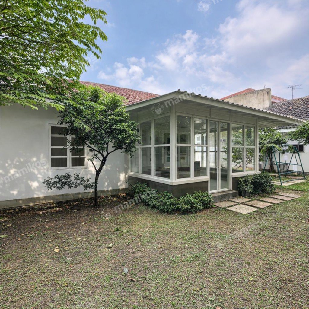 Rumah Sertifikat SHM 4 Kamar Tidur 4 Kamar Mandi Kebayoran Baru Jakarta Selatan - Photo 4