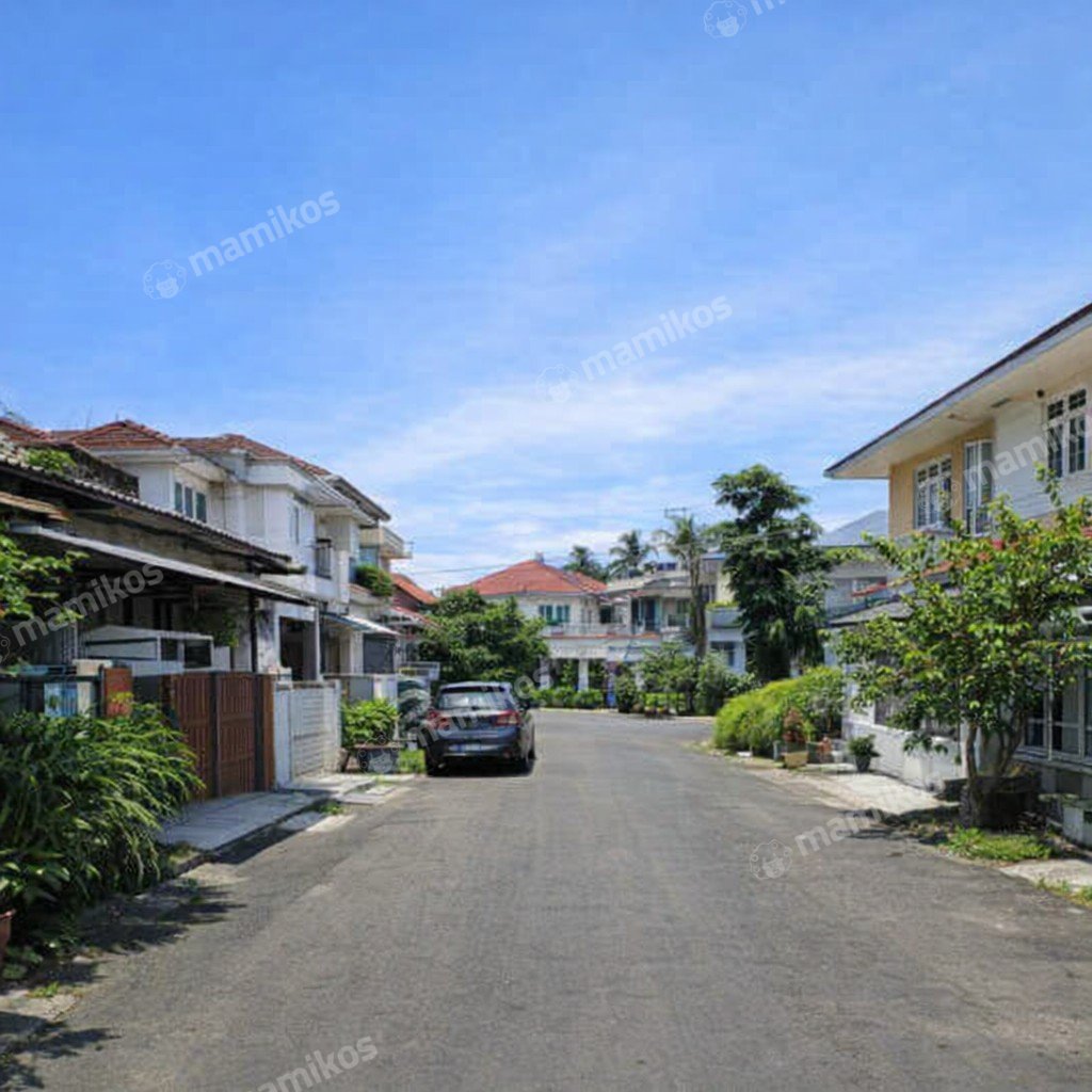 Rumah Sertifikat SHM 3 Kamar Tidur 2 Kamar Mandi Permata Buana Jakarta Barat - Photo 3