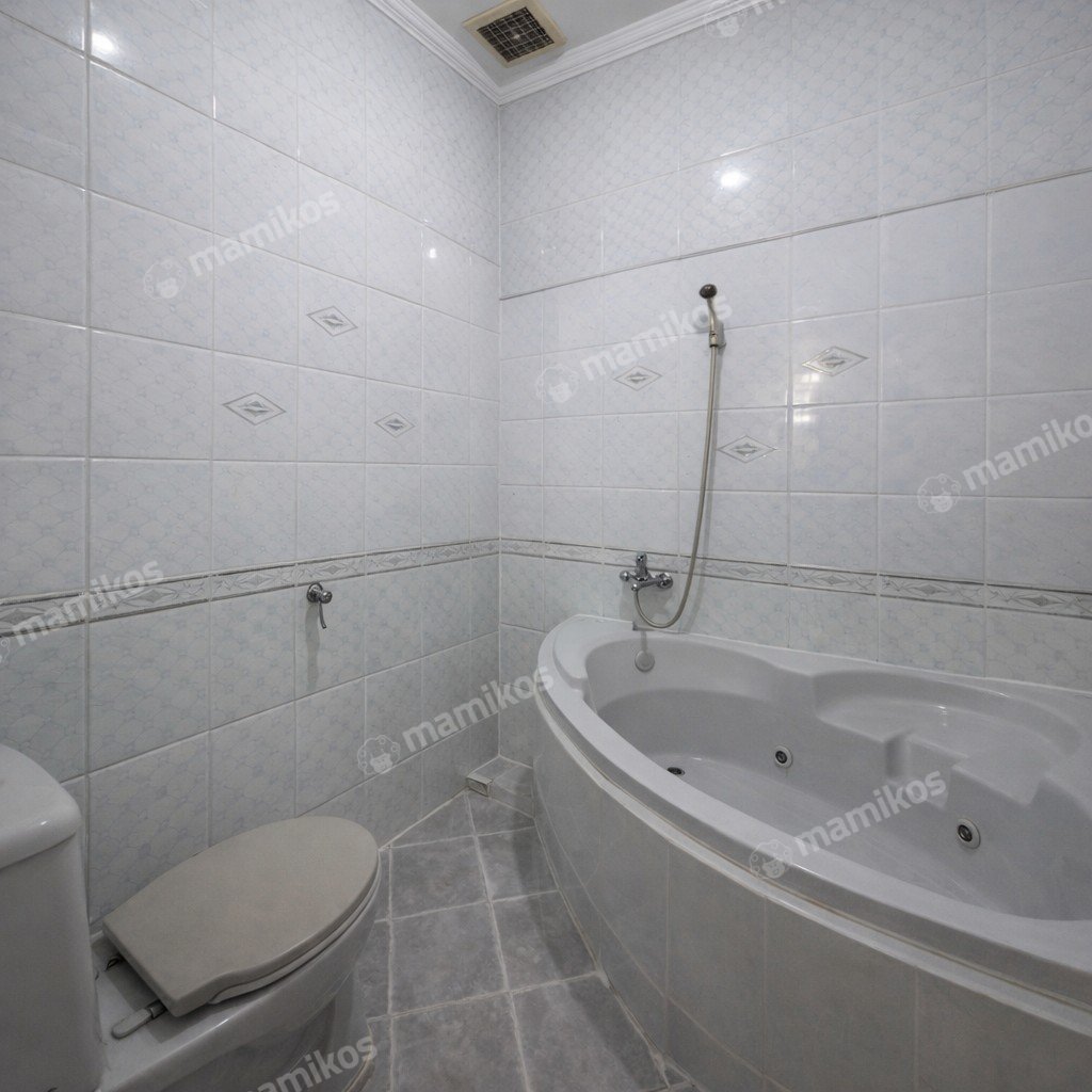 Rumah Sertifikat SHM 6 Kamar Tidur 6 Kamar Mandi Kelapa Gading Jakarta Utara - Photo 5