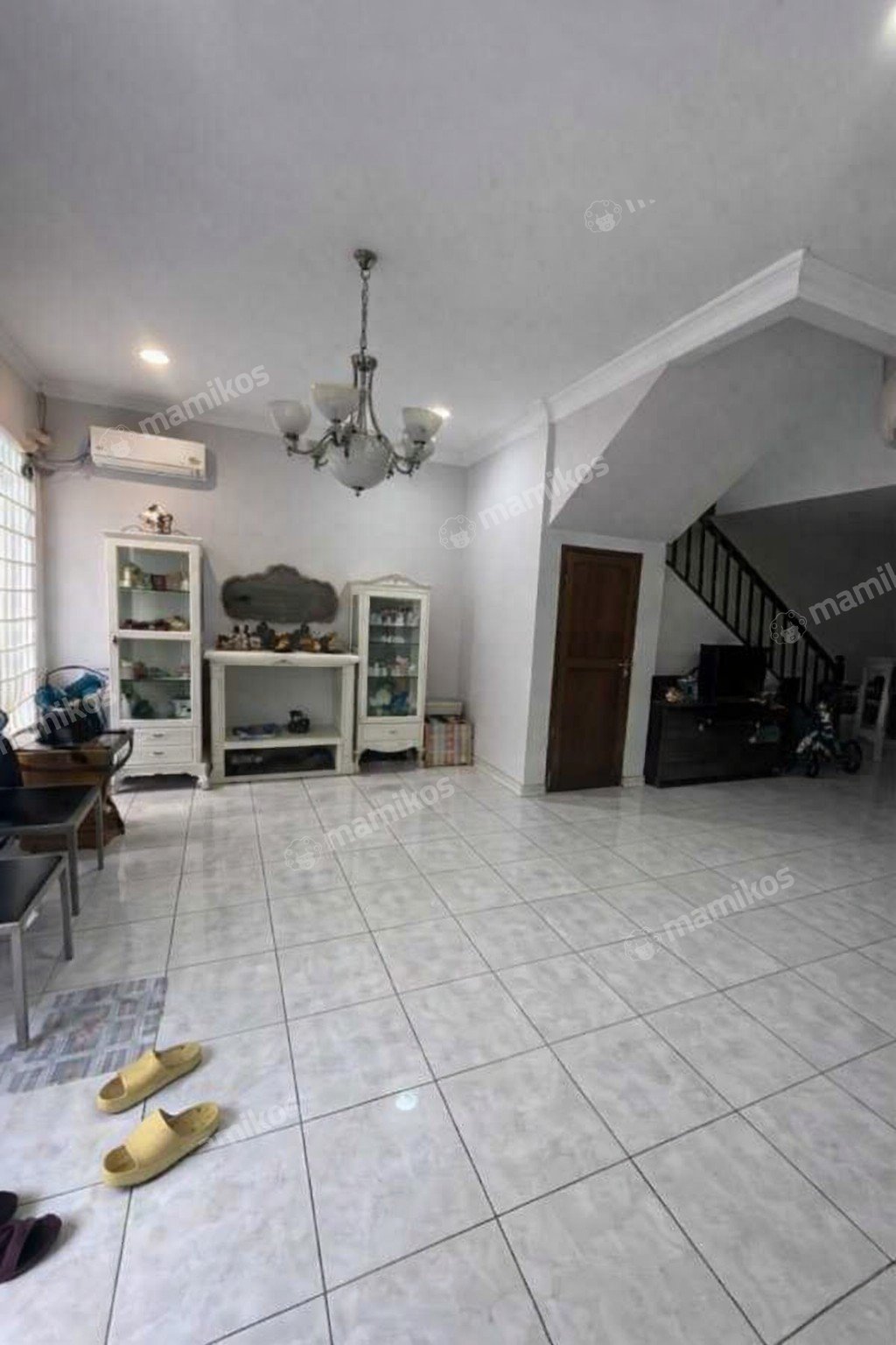 Rumah Sertifikat SHM 4 Kamar Tidur 4 Kamar Mandi Pantai Indah Kapuk Jakarta Utara - Photo 3