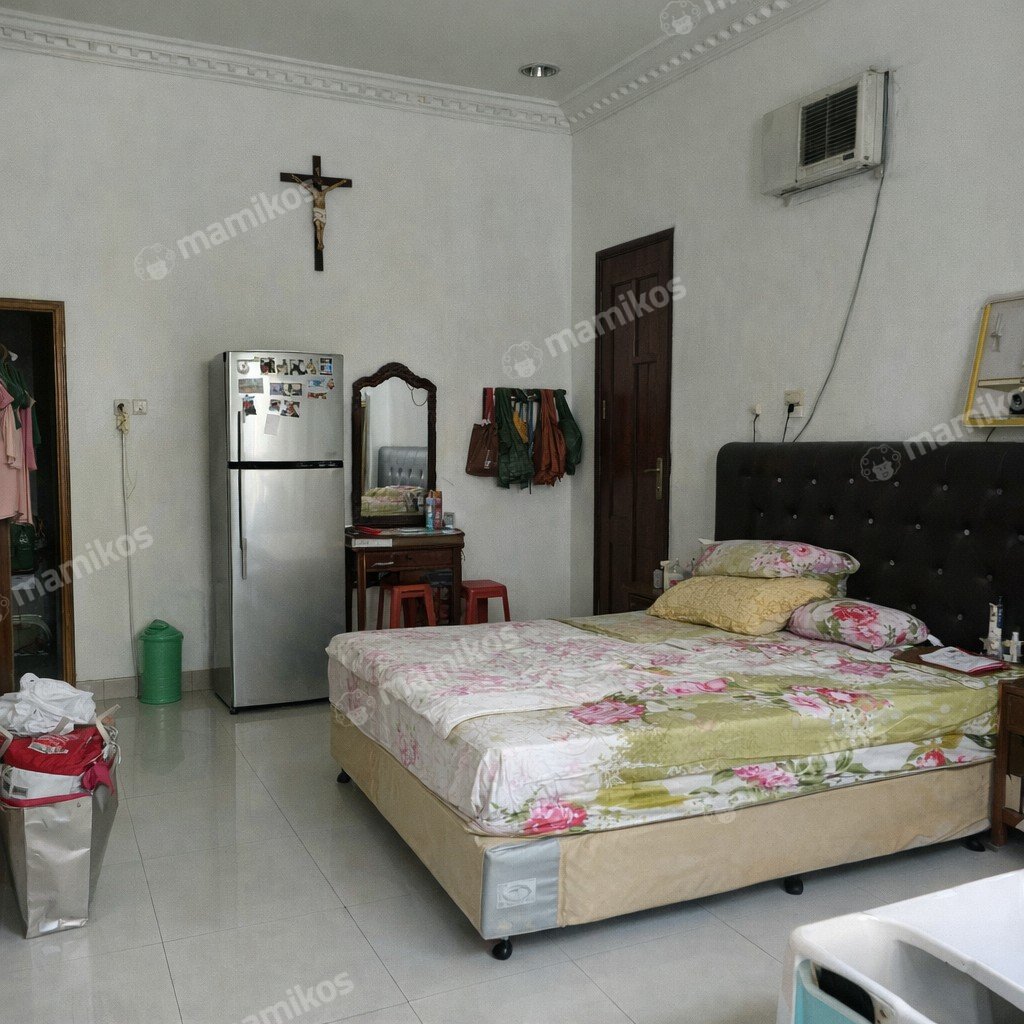 Rumah Sertifikat SHM 3 Kamar Tidur 3 Kamar Mandi Kav DKI Jakarta Barat - Photo 5