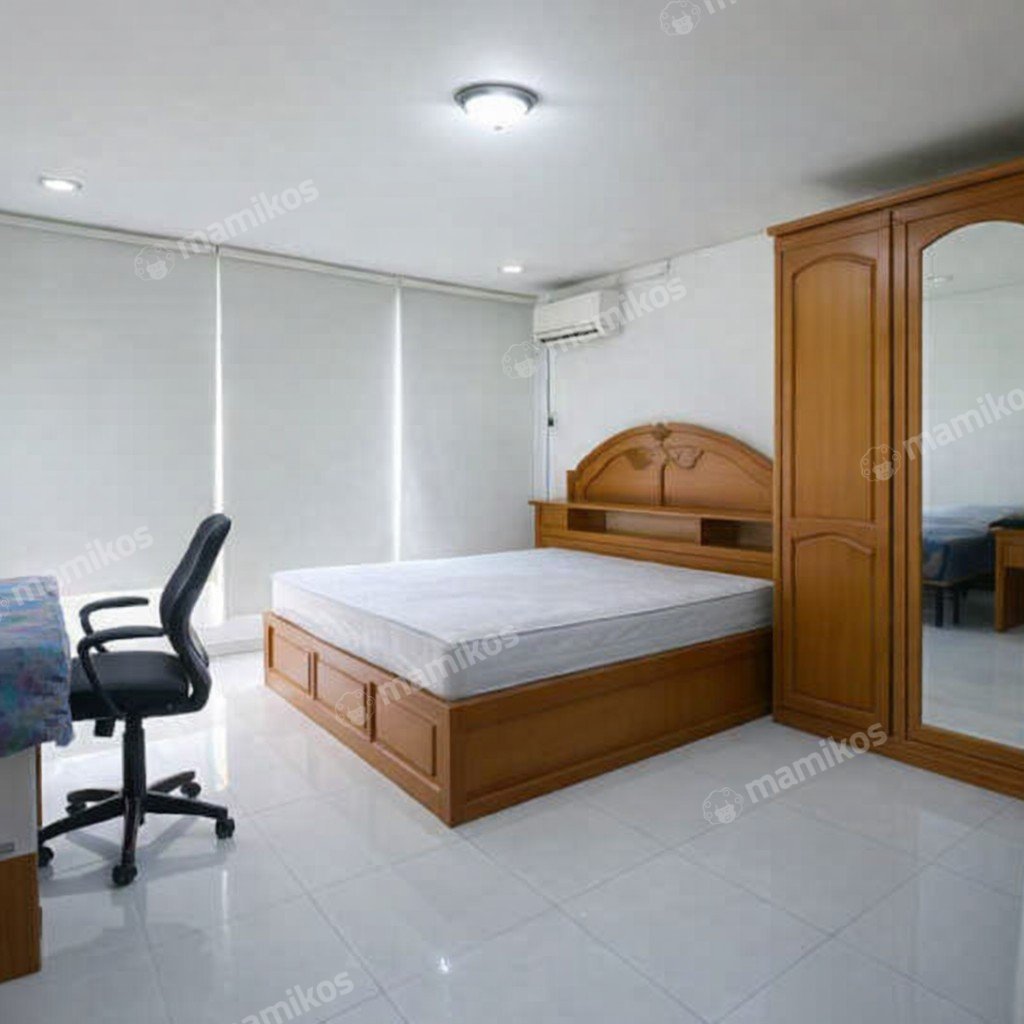 Rumah Sertifikat SHM 5 Kamar Tidur 4 Kamar Mandi Permata Buana Jakarta Barat - Photo 4