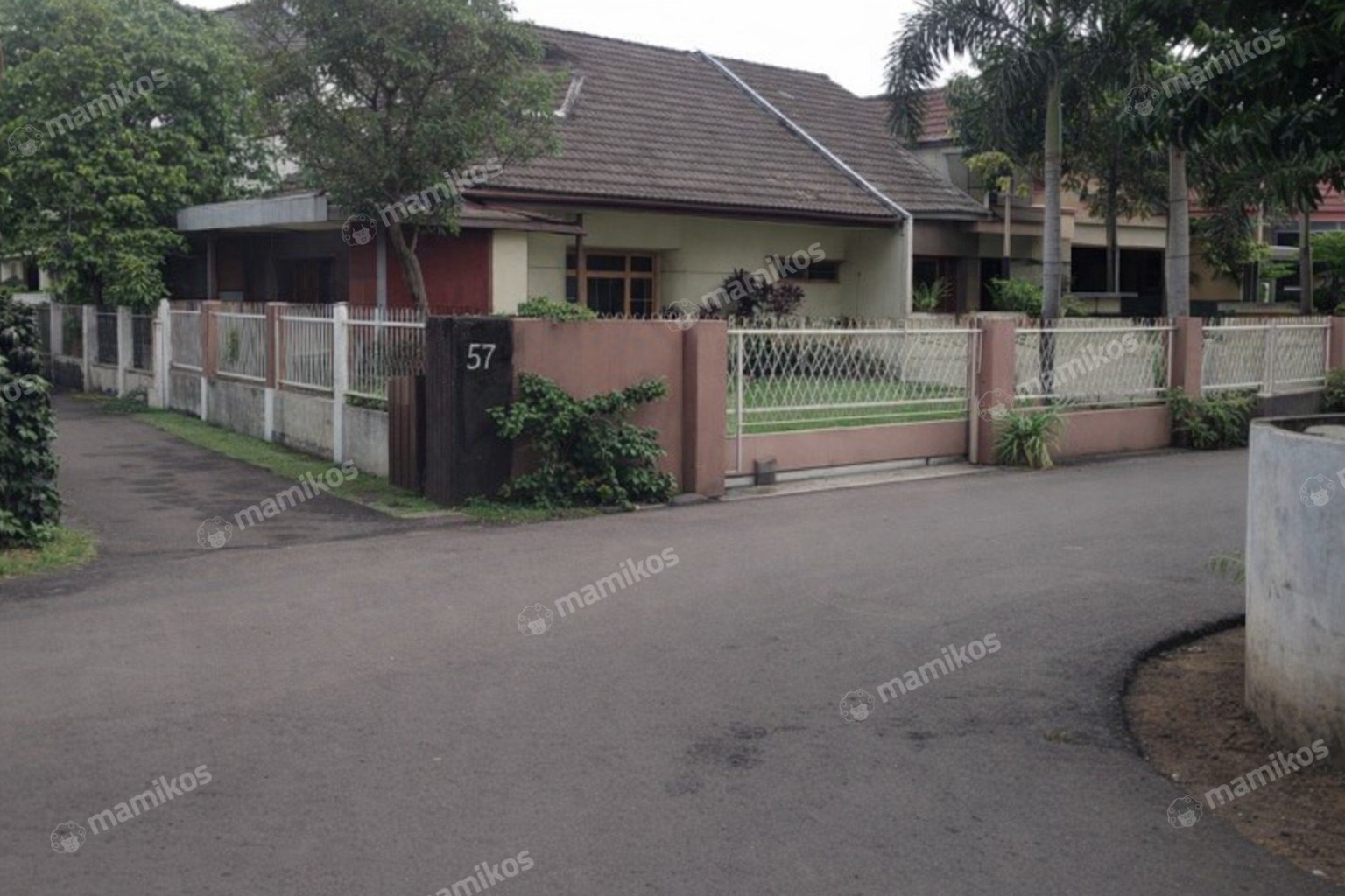 Rumah Sertifikat SHM 3 Kamar Tidur 2 Kamar Mandi Tebet Jakarta Selatan