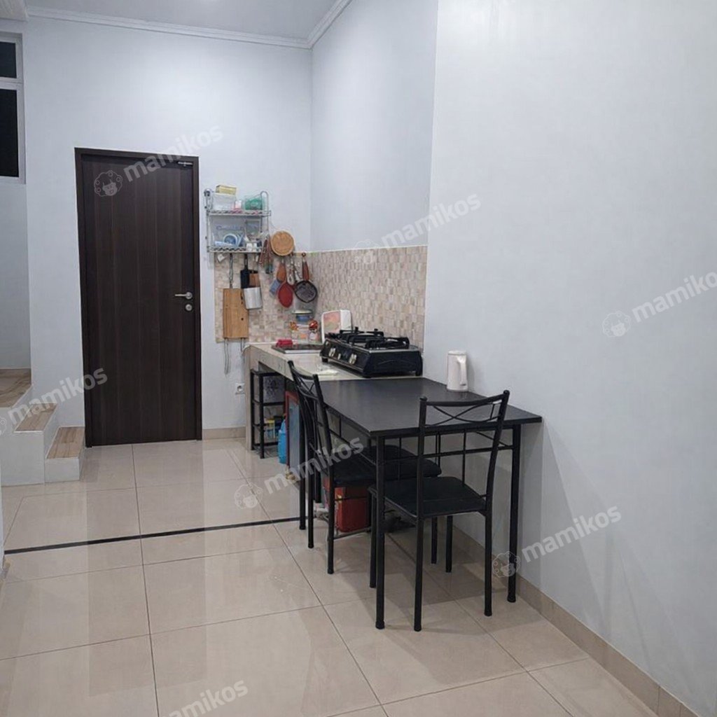 Rumah Sertifikat SHM 4 Kamar Tidur 3 Kamar Mandi Tanjung Duren Jakarta Barat - Photo 3