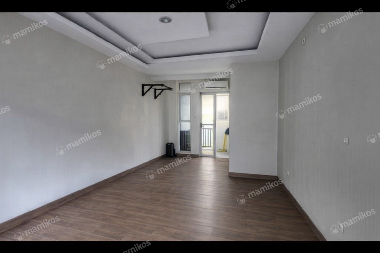 Rumah Sertifikat SHM 3 Kamar Tidur 3 Kamar Mandi Tanjung Duren Jakarta Barat - Photo 2