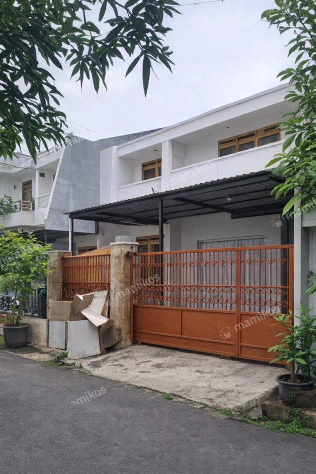 Rumah Sertifikat SHM 6 Kamar Tidur 3 Kamar Mandi Pondok Bambu Jakarta Timur - Photo 3
