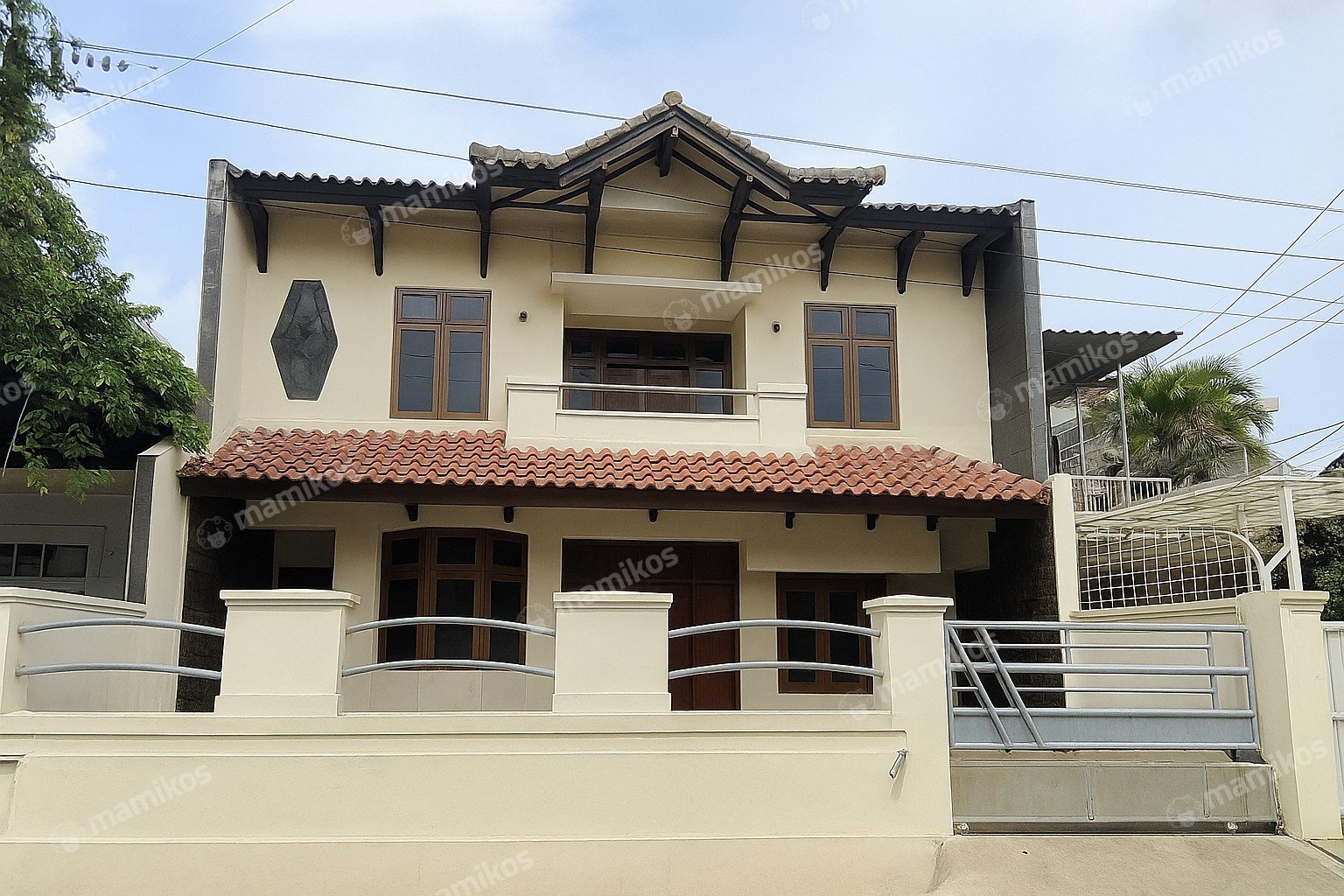 Rumah Sertifikat SHM 4 Kamar Tidur 5 Kamar Mandi Pondok Indah Jakarta Selatan