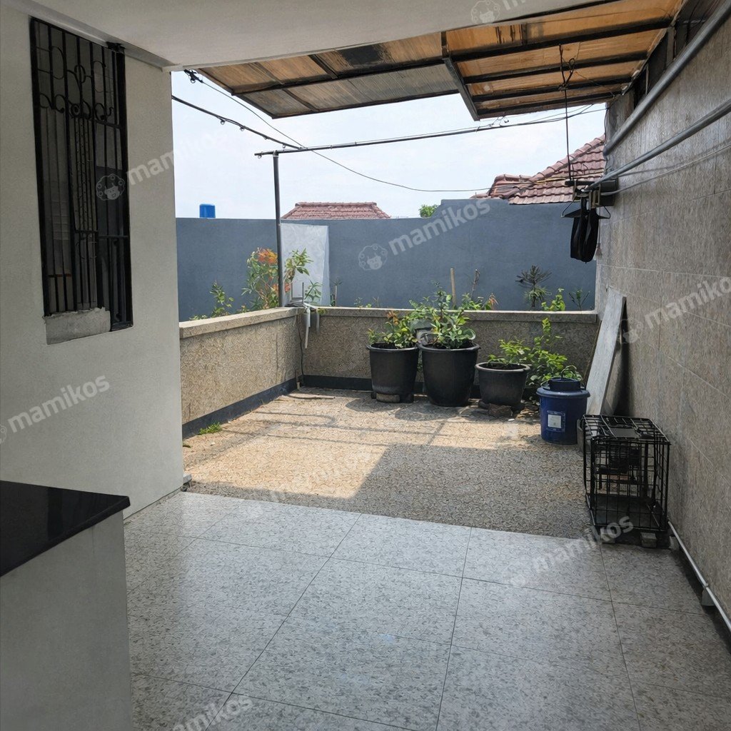 Rumah Sertifikat SHM 4 Kamar Tidur 4 Kamar Mandi Cilandak Jakarta Selatan - Photo 3