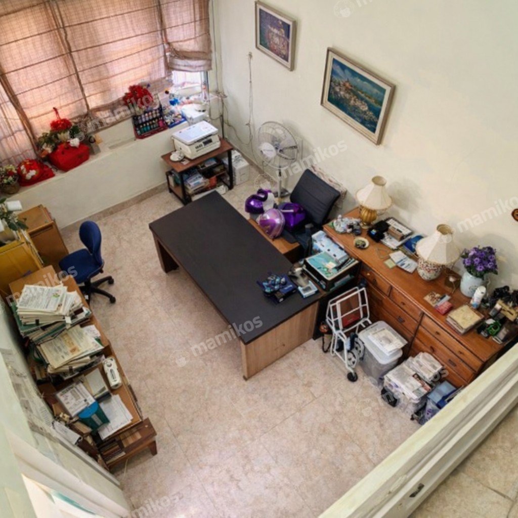 Rumah Sertifikat SHM 4 Kamar Tidur 2 Kamar Mandi Taman Ratu Jakarta Barat - Photo 3