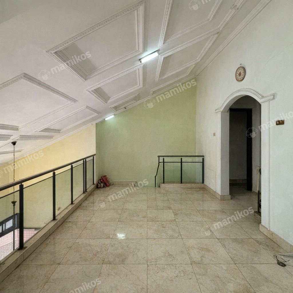 Rumah Sertifikat SHM 4 Kamar Tidur 2 Kamar Mandi Taman Ratu Jakarta Barat - Photo 5