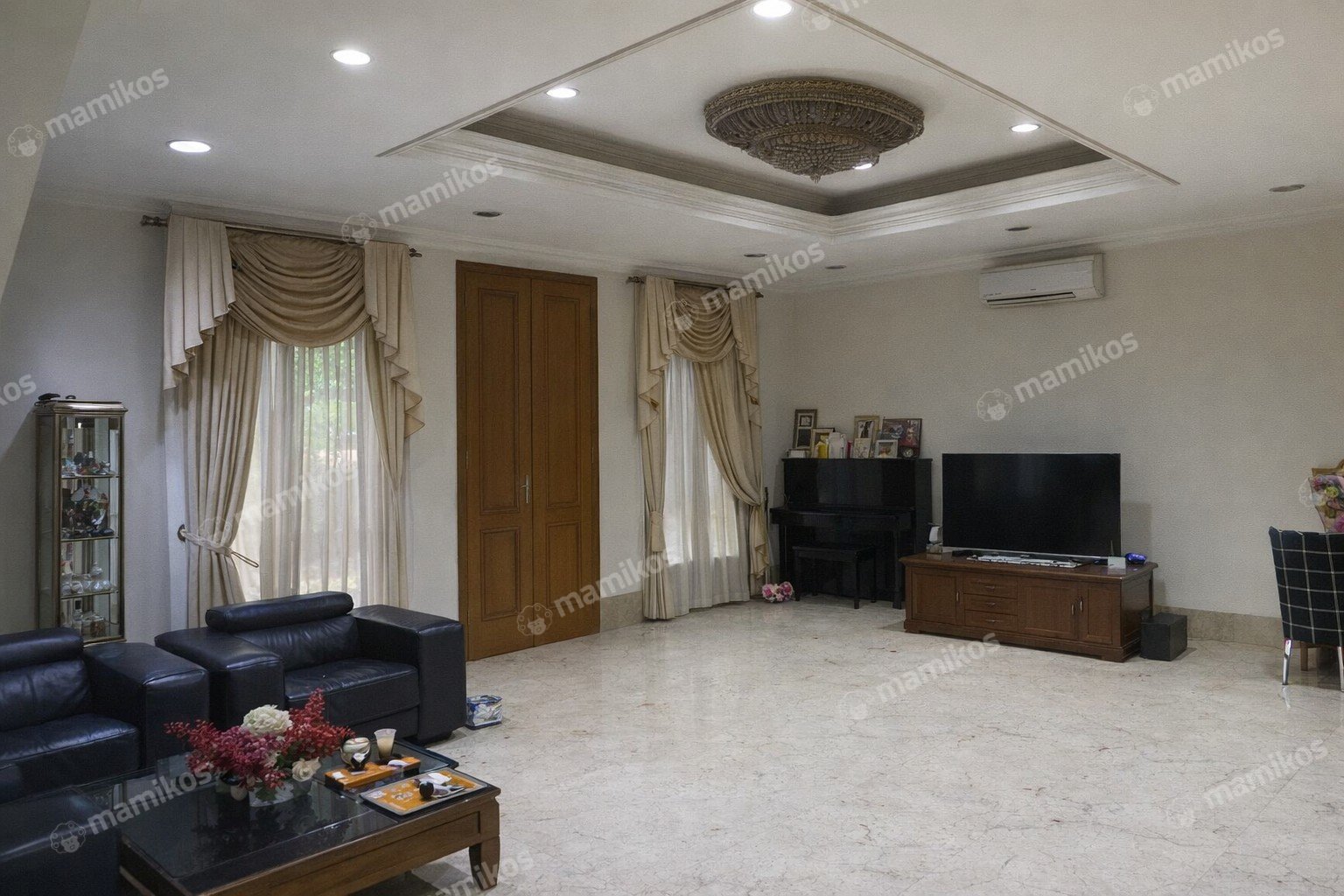 Rumah 4KT 4KM Puri Indah Jakarta Barat