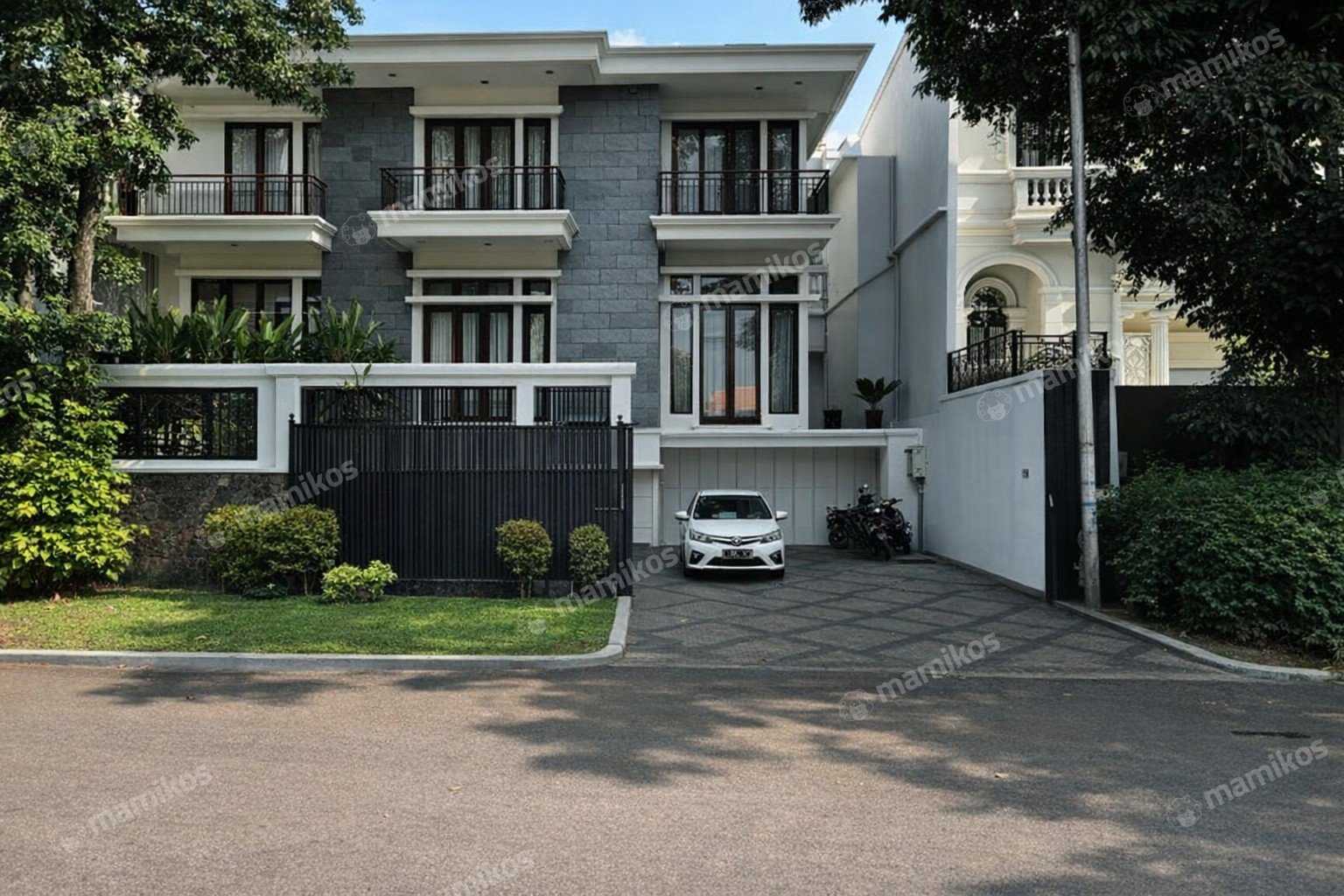 Rumah Sertifikat SHM 5 Kamar Tidur 5 Kamar Mandi Pondok Indah Jakarta Selatan