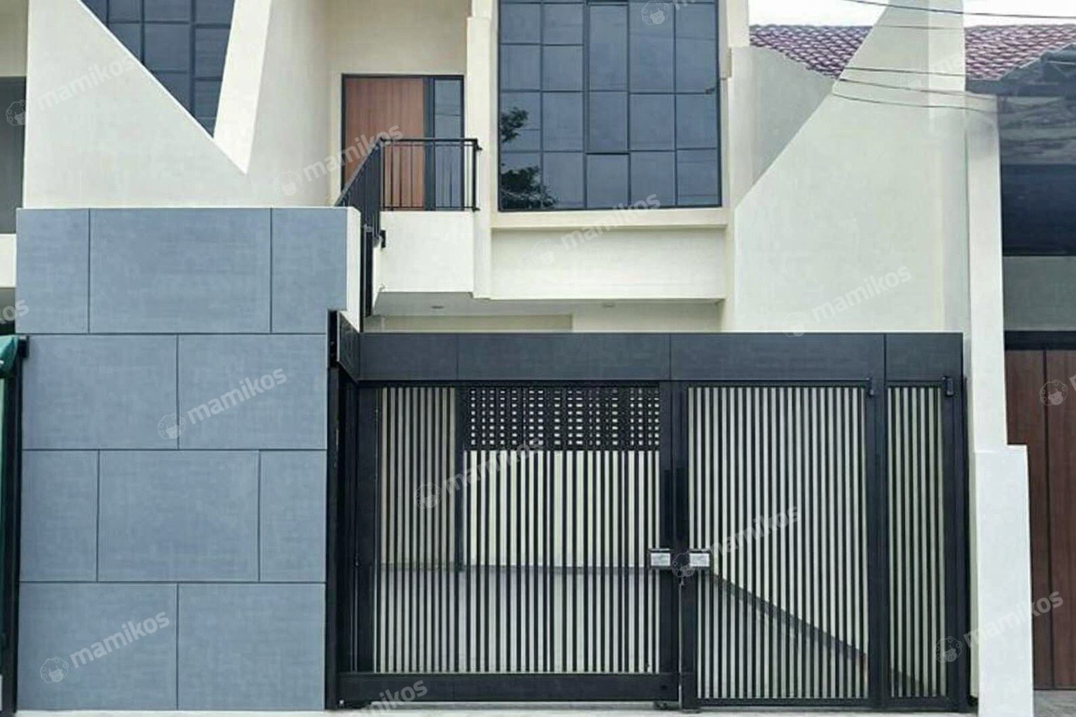 Rumah Sertifikat SHM 5 Kamar Tidur 4 Kamar Mandi Tomang Jakarta Barat