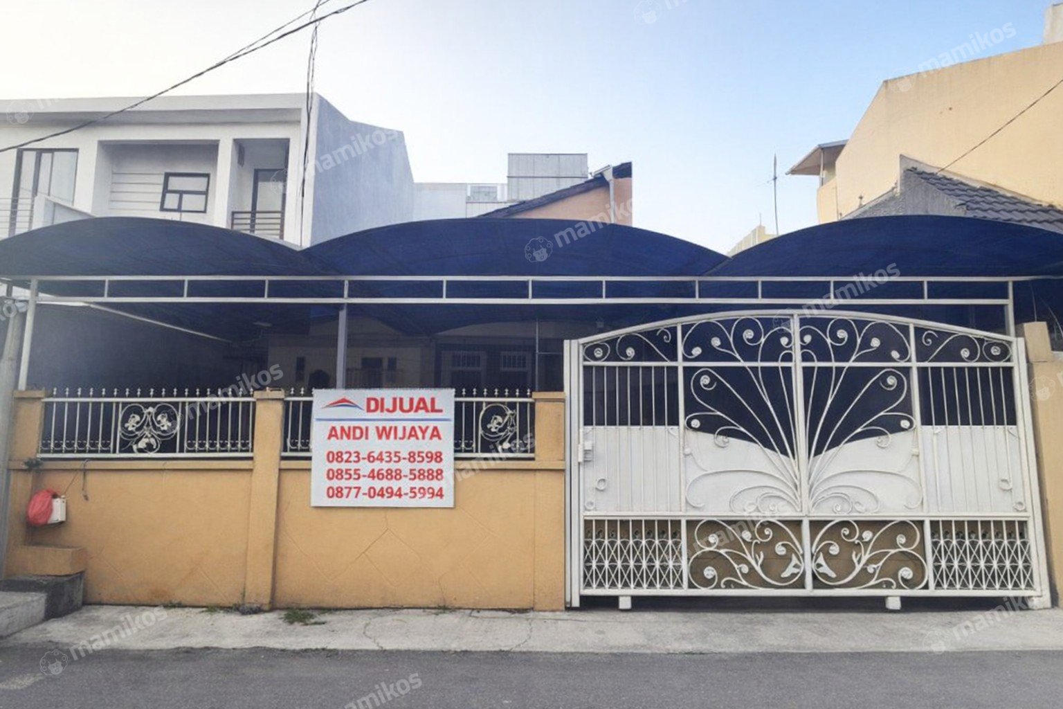 Rumah Sertifikat SHM 4 Kamar Tidur 3 Kamar Mandi Taman Ratu Jakarta Barat - Photo 2