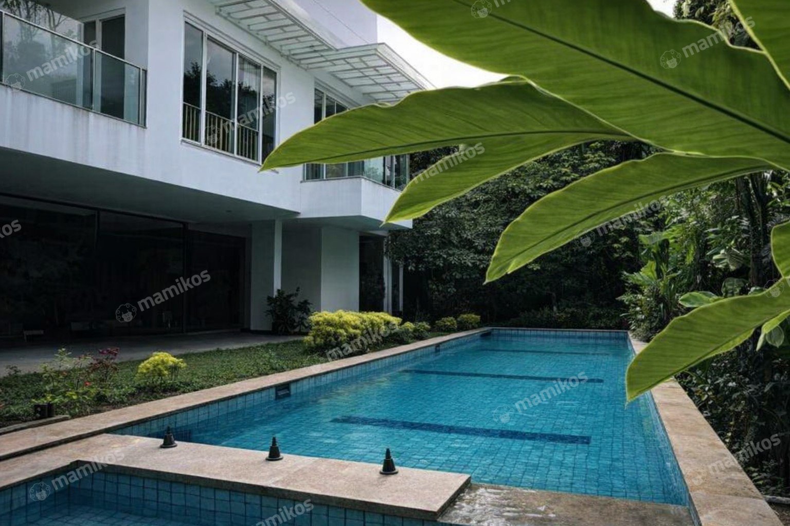 Rumah Sertifikat SHM 5 Kamar Tidur 5 Kamar Mandi Simprug Jakarta Selatan