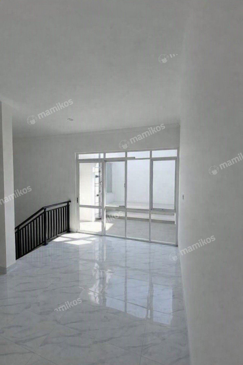 Rumah Sertifikat SHM 5 Kamar Tidur 3 Kamar Mandi Kelapa Gading Jakarta Utara - Photo 3