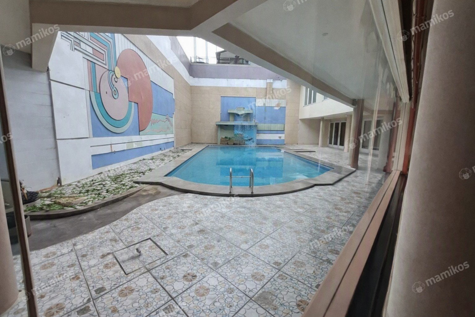Rumah Sertifikat HGB 6 Kamar Tidur 7 Kamar Mandi Kelapa Gading Jakarta Utara - Photo 3
