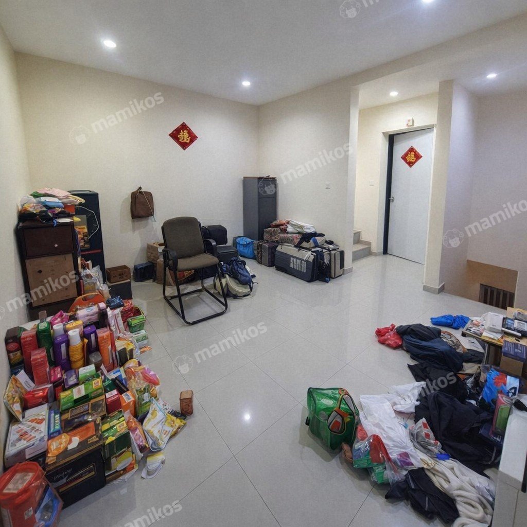 Rumah Sertifikat SHM 2 Kamar Tidur 2 Kamar Mandi Taman Surya Jakarta Barat - Photo 3